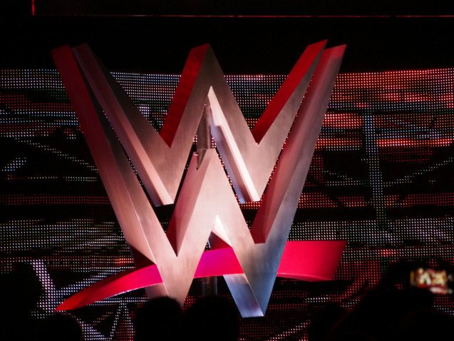 WWE Raw Live Review