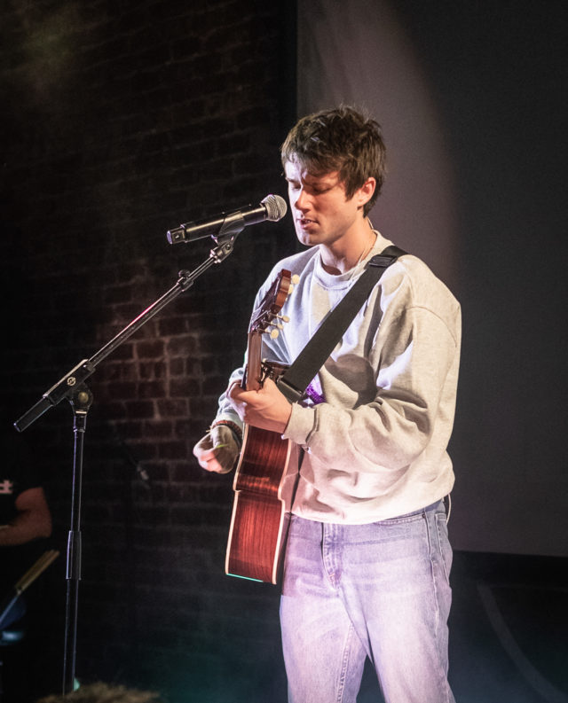 Alec Benjamin tells his story through his music – The Central Trend