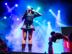 Charlotte-Sands-Live-Concert-Photos-2025-16