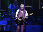 Squeeze Live Concert Photos 2026