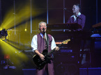 Squeeze Live Concert Photos 2026