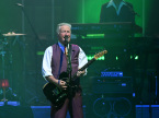 Squeeze Live Concert Photos 2026