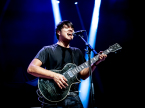 I Promised The World Live Concert Photos 2026