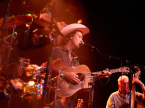 Mason-Via-Live-Concert-Photos-2025_025
