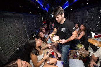 SiGt Party Bus-40