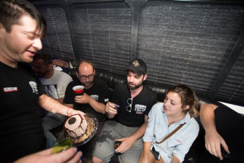 SiGt Party Bus-44
