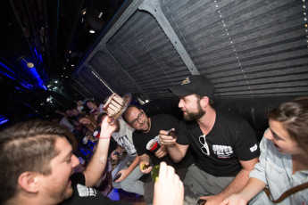 SiGt Party Bus-45