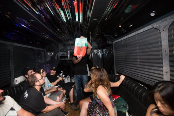 SiGt Party Bus-85