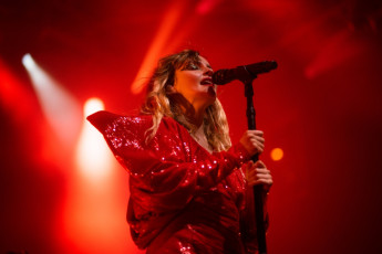 CHVRCHES Live Concert Photos 2022
