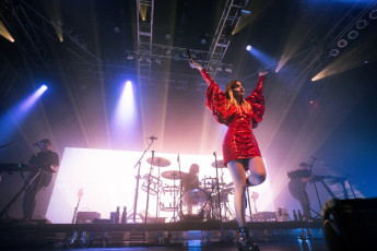 CHVRCHES Live Concert Photos 2022
