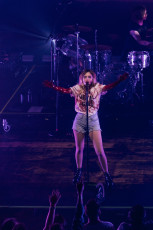 CHVRCHES Live Concert Photos 2022