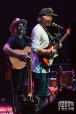 Donavon Frankenreiter and Cody Simpson Live Review & Concert Photos | The Plaza Live, Orlando | August 28, 2015