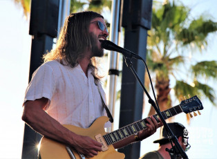 Moon Taxi