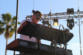 Moon Taxi