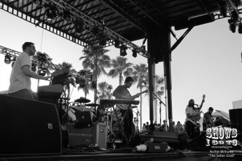 Moon Taxi