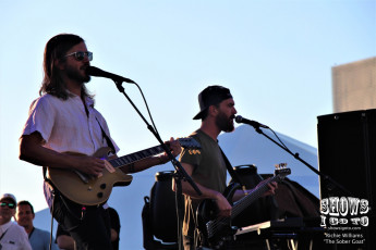 Moon Taxi