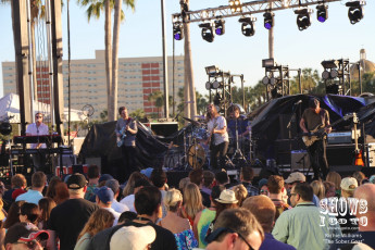Moon Taxi