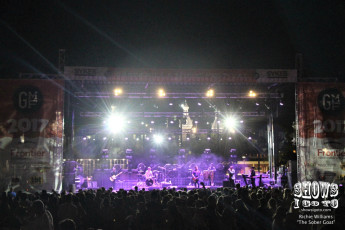 Los Amigos Invisibles