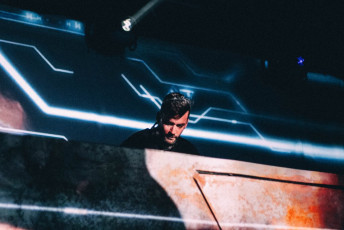 IIIPOINTS_2015_7430_BONOBO