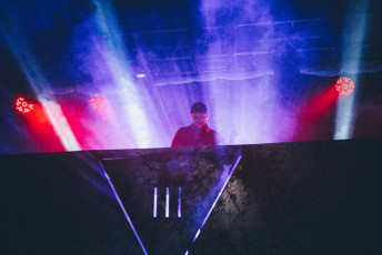 IIIPOINTS_2015_8918_SHLOHMO