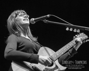 Lisa Loeb | Live Concert Photos | The Plaza Live Orlando | May 9, 2015