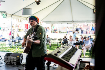 Plane Versus Cult-61