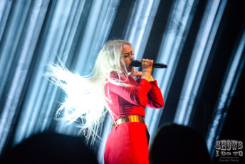 Purity Ring with Guests Sounds of Ceres-purity-ring-ponte-vedra-concert-hall-florida-12-14-17-4481