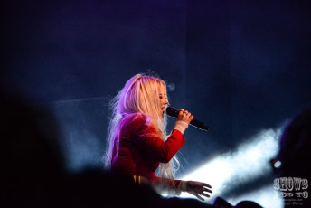 Purity Ring with Guests Sounds of Ceres-purity-ring-ponte-vedra-concert-hall-florida-12-14-17-4661