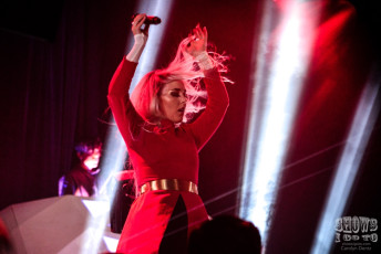 Purity Ring with Guests Sounds of Ceres-purity-ring-ponte-vedra-concert-hall-florida-12-14-17-5036