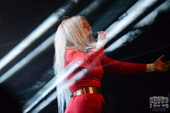 Purity Ring with Guests Sounds of Ceres-purity-ring-ponte-vedra-concert-hall-florida-12-14-17-5257