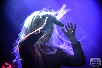 Purity Ring with Guests Sounds of Ceres-purity-ring-ponte-vedra-concert-hall-florida-12-14-17-5396