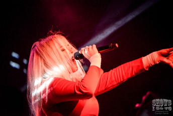 Purity Ring with Guests Sounds of Ceres-purity-ring-ponte-vedra-concert-hall-florida-12-14-17-5718