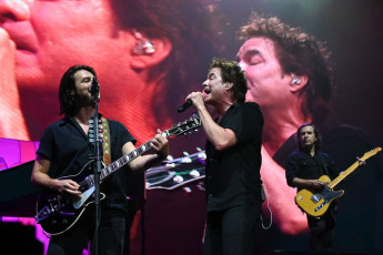 Train • August 20, 2024 • MIDFLORIDA Credit Union Amphitheatre, Tampa, FL