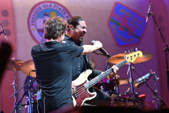 Train • August 20, 2024 • MIDFLORIDA Credit Union Amphitheatre, Tampa, FL