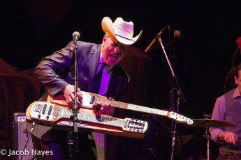 Junior Brown
