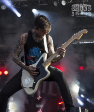 Pierce The Veil | Live Concert Photos | Welcome to Rockville April 29th-30th, 2017 | Metropolitan Park - Jacksonville FL | Photos by Vanessa Rios