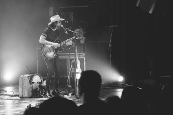 Shakey Graves