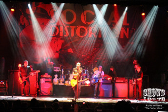 Social Distortion