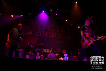 Social Distortion