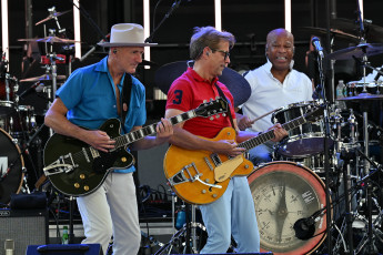 Haircut 100 Live Concert Photos 2026