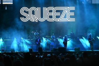 Squeeze Live Concert Photos 2026
