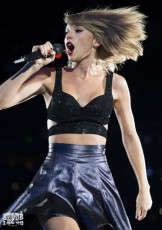 Taylor Swift at Raymond James Stadium. Photos by: Jeff Roach
