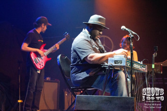 Roosevelt Collier with Electric Kif