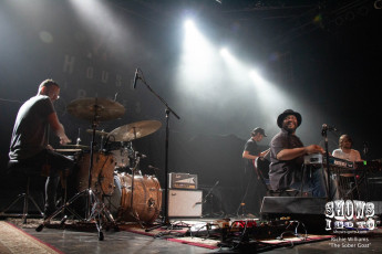 Roosevelt Collier with Electric Kif