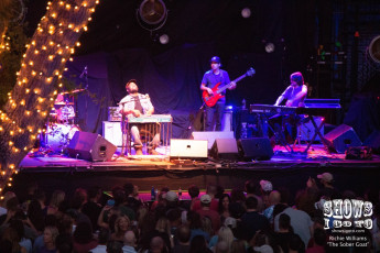 Roosevelt Collier w/ Electric Kif