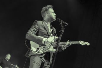 Two Door Cinema Club 2024