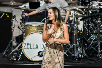 Zella DAY (9 of 1)