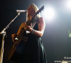Colbie-Caillat-Live-Review-Concert-Photos