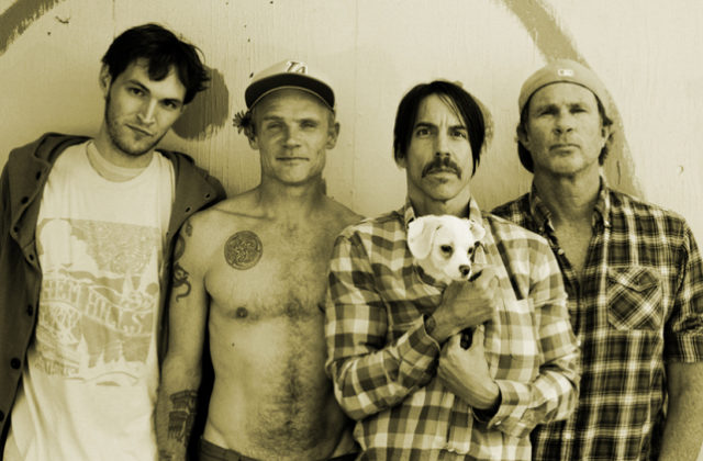 Uhøfligt repulsion tåbelig NEW RED HOT CHILI PEPPERS! | Listen to "Dark Necessities" Now! ⋆ Shows I Go  To | Music Magazine