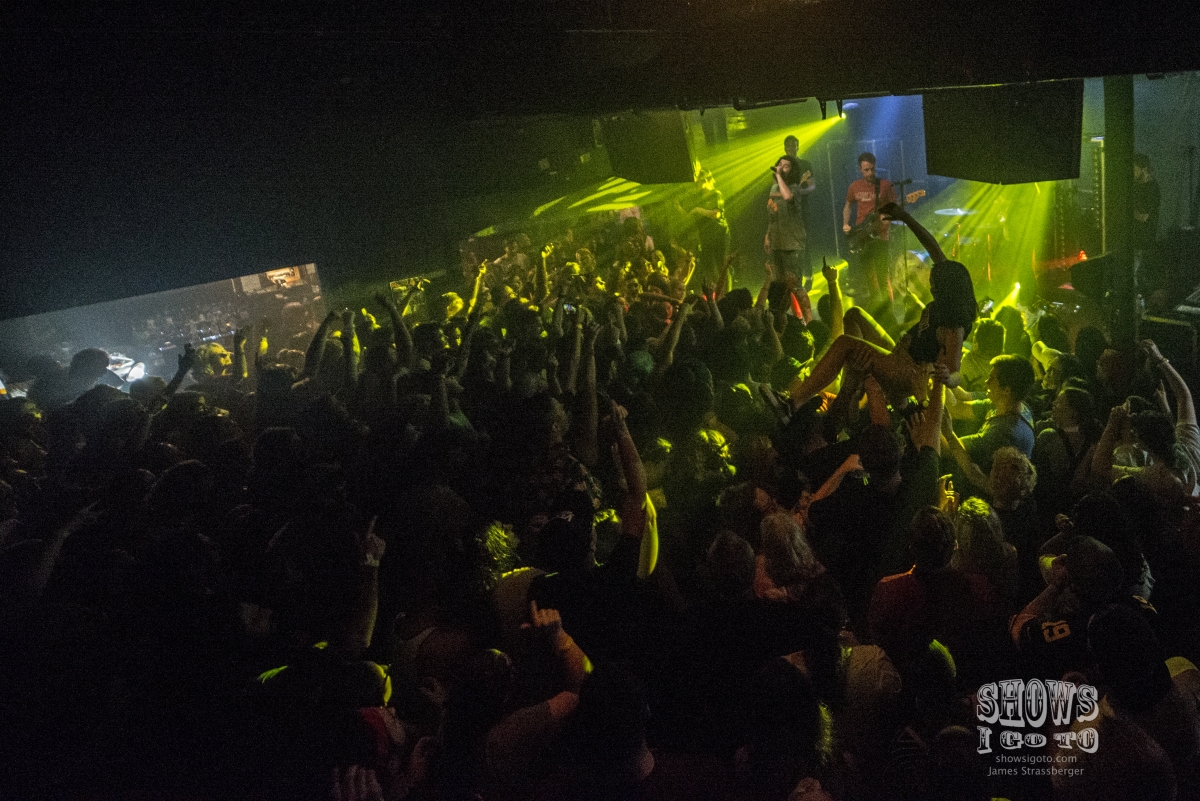 LIVE REVIEW + PHOTOS: "I'm Starting to Be Where I Need To Be: Real